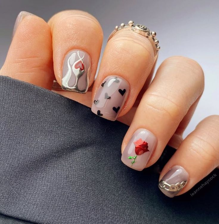 Gel Polish in Rangoli mall
