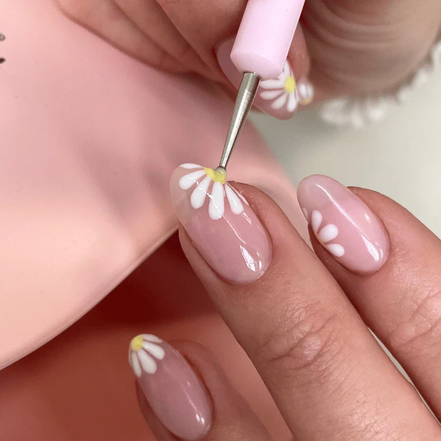 Nail Art rangoli mall